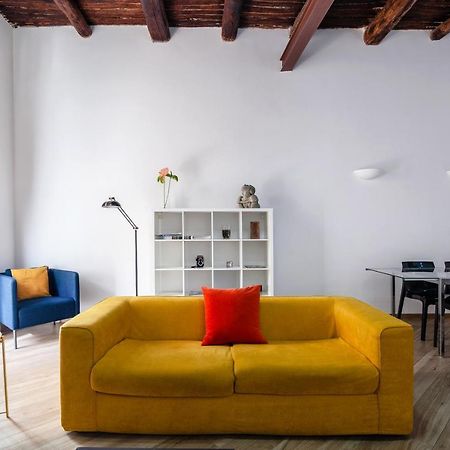 Appartamento Moderno Nel Centro Storico Наполи Екстериор снимка